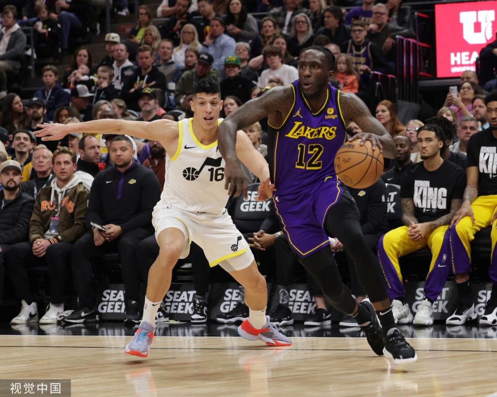 向世人展示 向世人展示