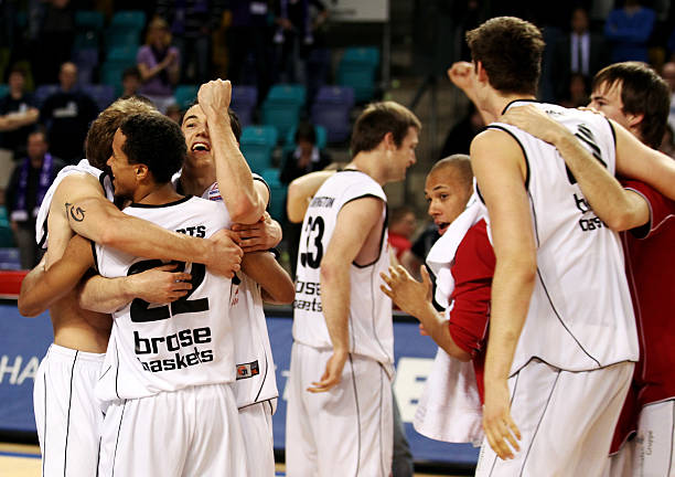 飞快地骑车 飞快地骑车